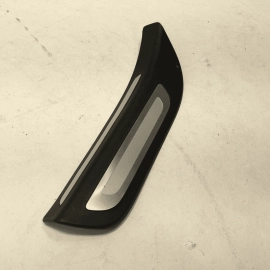 2009-2017 AUDI Q5 REAR LEFT DRIVER SIDE DOOR SILL SCUFF PLATE OEM 2009-2017 AUDI Q5 REAR LEFT DRIVER SIDE DOOR SILL SCUFF PLATE OEM