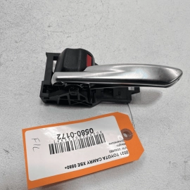2018-2022 TOYOTA CAMRY FRONT OR REAR LEFT DRIVER SIDE DOOR INTERIOR HANDLE OEM 2018-2022 TOYOTA CAMRY FRONT OR REAR LEFT DRIVER SIDE DOOR INTERIOR HANDLE OEM