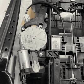 Porsche Cayenne 2011-2018 Front Right Passenger Top Seat Track Rail Frame OEM Porsche Cayenne 2011-2018 Front Right Passenger Top Seat Track Rail Frame OEM