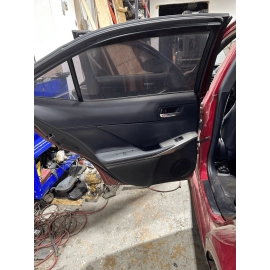 18-23 GMC TERRAIN FRONT RIGHT PASSENGER SIDE DOOR WINDOW REGULATOR W/ MOTOR OEM 18-23 GMC TERRAIN FRONT RIGHT PASSENGER SIDE DOOR WINDOW REGULATOR W/ MOTOR OEM