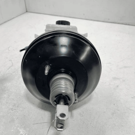 2017 - 2020 BMW 430i XDRIVE Brake Master Cylinder with Brake Booster OEM