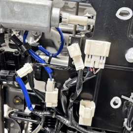 INFINITI 2009 FX35 FX50 FRONT RIGHT PASSENGER SEAT LOWER TRACK FRAME OEM INFINITI 2009 FX35 FX50 FRONT RIGHT PASSENGER SEAT LOWER TRACK FRAME OEM