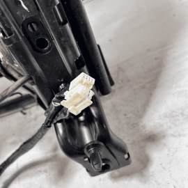 INFINITI 2009 FX35 FX50 FRONT RIGHT PASSENGER SEAT LOWER TRACK FRAME OEM INFINITI 2009 FX35 FX50 FRONT RIGHT PASSENGER SEAT LOWER TRACK FRAME OEM