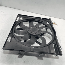 2017-2020 BMW 430xi 440xi F32 F33 F36 Engine Cooling Fan & Motor W/ Shroud OEM