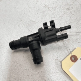 2017-2018-2019-2020 BMW 430xi GASOLINE FUEL TANK BREATHE VALVE OEM 2017-2018-2019-2020 BMW 430xi GASOLINE FUEL TANK BREATHE VALVE OEM
