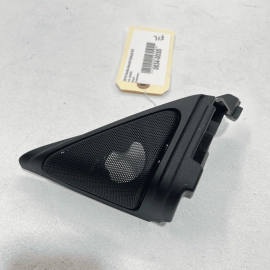 2018-2020 HONDA ACCORD FRONT LEFT DRIVER SIDE DOOR CORNER TRIM COVER PANEL OEM 2018-2020 HONDA ACCORD FRONT LEFT DRIVER SIDE DOOR CORNER TRIM COVER PANEL OEM