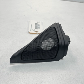 2018-2020 HONDA ACCORD FRONT LEFT DRIVER SIDE DOOR CORNER TRIM COVER PANEL OEM 2018-2020 HONDA ACCORD FRONT LEFT DRIVER SIDE DOOR CORNER TRIM COVER PANEL OEM