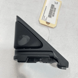 2018-2020 HONDA ACCORD FRONT LEFT DRIVER SIDE DOOR CORNER TRIM COVER PANEL OEM 2018-2020 HONDA ACCORD FRONT LEFT DRIVER SIDE DOOR CORNER TRIM COVER PANEL OEM