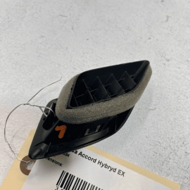 HONDA ACCORD 2018-20 DASH INSTRUMENT PANEL DRIVER SIDE DEFROST VENT GRILLE OEM HONDA ACCORD 2018-20 DASH INSTRUMENT PANEL DRIVER SIDE DEFROST VENT GRILLE OEM
