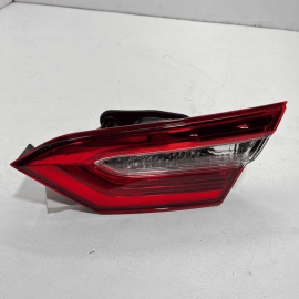 2018 - 2020 TOYOTA CAMRY REAR RIGHT PASSENGER SIDE INNER TAILLIGHT LAMP OEM