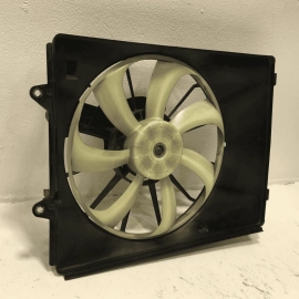 16-22 HONDA PILOT FRONT PASSANGER SIDE RADIATOR COOLING FAN MOTOR & SHROUD OEM