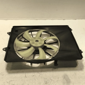 16-22 HONDA PILOT FRONT PASSANGER SIDE RADIATOR COOLING FAN MOTOR & SHROUD OEM