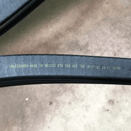 2020-2025 VOLKSWAGEN ATLAS HOOD BONNET REARWARD WEATHERSTRIP SEAL OEM