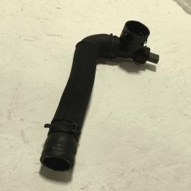 2018-2023 VOLKSWAGEN ATLAS RADIATOR LOWER COOLANT HOSE PIPE W/ SENSOR OEM