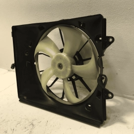 16-22 HONDA PILOT FRONT DRIVER SIDE RADIATOR COOLING FAN MOTOR & SHROUD OEM