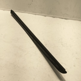 AUDI A6 S6 FRONT RIGHT PASSENGER SIDE WINDSHIELD STRIP SEAL MOLDING 12-2018 OEM