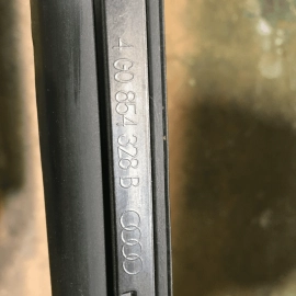 AUDI A6 S6 FRONT RIGHT PASSENGER SIDE WINDSHIELD STRIP SEAL MOLDING 12-2018 OEM