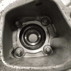 2011-16 BMW 550I F10 5SERIES REAR PASSENGER SIDE SPINDLE KNUCKLE BEARING HUB OEM