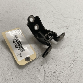 21-23 KIA K5 FRONT LEFT DRIVER SIDE DOOR HINGE UPPER OEM