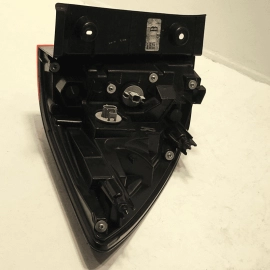 2020-2022 HONDA PILOT REAR RIGHT PASSENGER SIDE OUTER TAILLIGHT LIGHT LAMP OEM