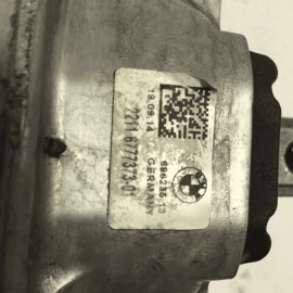 2011-2016 BMW 550xi XDRIVE 4.4L ENGINE DRIVER SIDE MOUNT BRACKET INSULATOR OEM