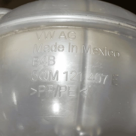 2018-2023 VOLKSWAGEN ATLAS RADIATOR COOLANT OVERFLOW EXPANSION TANK OEM