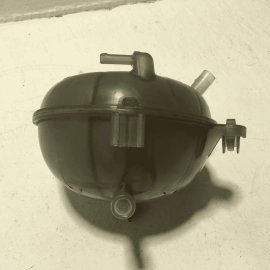 2018-2023 VOLKSWAGEN ATLAS RADIATOR COOLANT OVERFLOW EXPANSION TANK OEM
