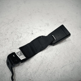 2018-2020 BMW 530e REAR PASSENGER SIDE CENTER SEAT BELT BUCKLE OEM