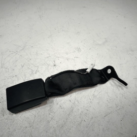 2018-2020 BMW 530e REAR PASSENGER SIDE CENTER SEAT BELT BUCKLE OEM