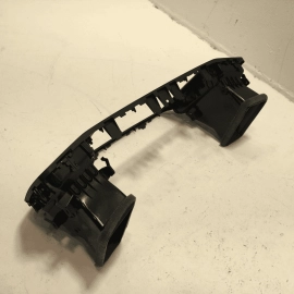 VOLKSWAGEN ATLAS DASH CENTER INNER AIR VENT GRILLE 2020-2023 OEM