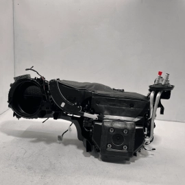 2017 - 2020 BMW 430i XDRIVE HVAC AC Heater Blower Motor Unit Housing Case OEM