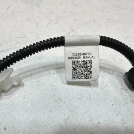 2018-2025 TOYOTA CAMRY FRONT RIGHT PASSENGER SIDE SEAT BELT SEATBELT BUCKLE OEM