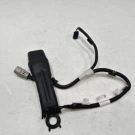 2018 - 2024 TOYOTA CAMRY FRONT LEFT DRIVER SIDE SEAT BELT SEATBELT BUCKLE OEM