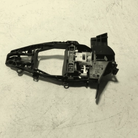 2018-2023 BMW 530E FRONT OR REAR PASSENGER SIDE EXTERIOR DOOR HANDLE BRACKET OEM