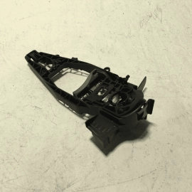 2018-2023 BMW 530E FRONT OR REAR PASSENGER SIDE EXTERIOR DOOR HANDLE BRACKET OEM
