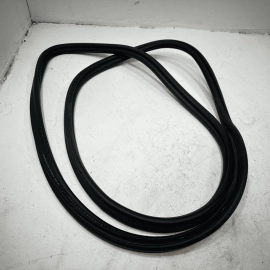 2018-2023 BMW 530e REAR TRUNK LID BODY WEATHERSTRIP SEAL OEM