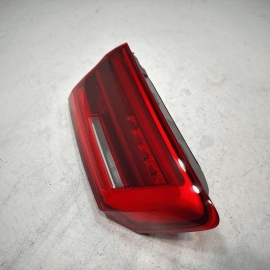 2018-2020 BMW 530e REAR RIGHT PASSENGER SIDE INNER TAILLIGHT LIGHT LAMP OEM