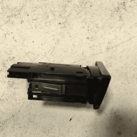 BMW 530XE I G30 DASHBOARD PANEL CENTER HAZARD LIGHT SWITCH BUTTON 2017-2023 OEM