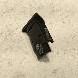 BMW 530XE I G30 DASHBOARD PANEL CENTER HAZARD LIGHT SWITCH BUTTON 2017-2023 OEM