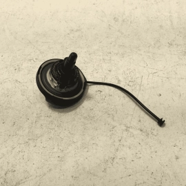 2018-2023 BMW 530EX E G30 2.0L GASOLINE FUEL TANK FILLER COVER CAP OEM