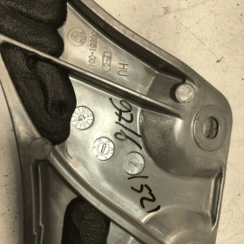 2018-2020 BMW 530XE E G30 FRONT SUSPENSION BODY STRUT BRACE BULKHEAD BRACKET OEM