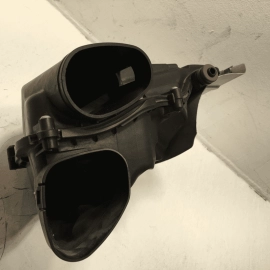 2014-2016 BMW 550  F10 4.4L FRONT PASSENGER SIDE ENGINE AIR CLEANER FILTER OEM