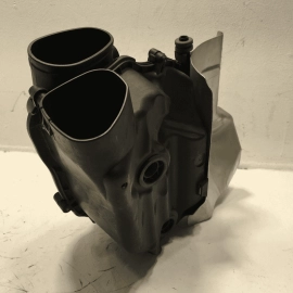 2014-2016 BMW 550  F10 4.4L FRONT PASSENGER SIDE ENGINE AIR CLEANER FILTER OEM