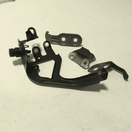 2011-16 BMW 550I F10 Front Right Passenger Side Fender Support Bracket Brac OEM