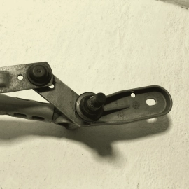 2011-2016 BMW 550I F10 FRONT WINDSHIELD WIPER TRANSMISSION LINKAGE & MOTOR OEM