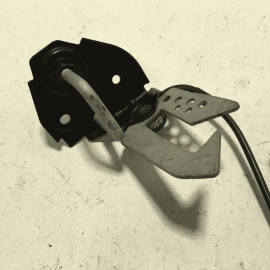 BMW 535i 550i FRONT DRIVER SIDE HOOD BONNET LOCK LATCH STRIKER 2011-2016 OEM