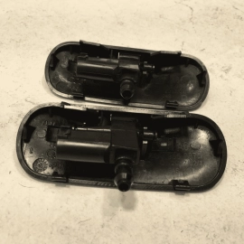 2012-2018 AUDI A6 WINDSHIELD LEFT & RIGHT SIDE WASHER JET NOZZLE SET OF 2PCS OEM