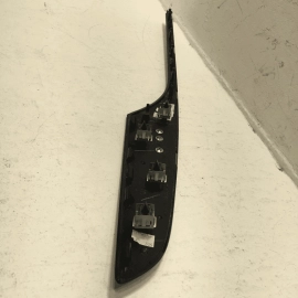 AUDI A6 S6 2016-18 DASH LOWER PASSENGER SIDE WOOD GRAIN BEZEL MOLDING TRIM OEM AUDI A6 S6 2016-18 DASH LOWER PASSENGER SIDE WOOD GRAIN BEZEL MOLDING TRIM OEM