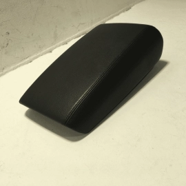 AUDI A6 FRONT CENTER CONSOLE STORAGE LID ARMREST LEATHER BLACK 2016-2018 OEM