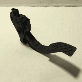 AUDI A6 GAS ACCELERATOR THROTTLE PEDAL TRAVEL PAD W/ SENSOR 2010-2018 OEM